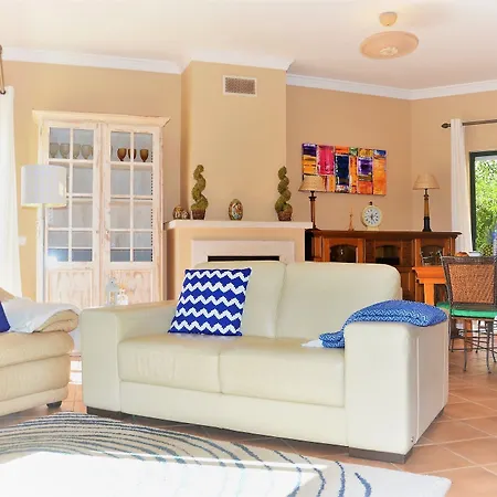 By Galantevasques Apartment