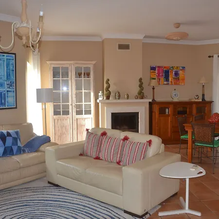 Apartment By Galantevasques